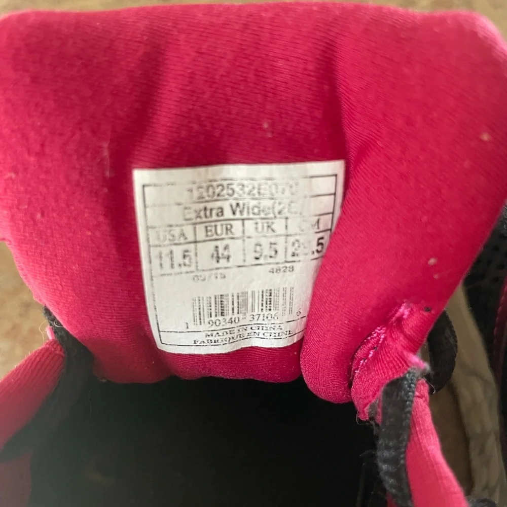 Women’s Brooks Addiction 13